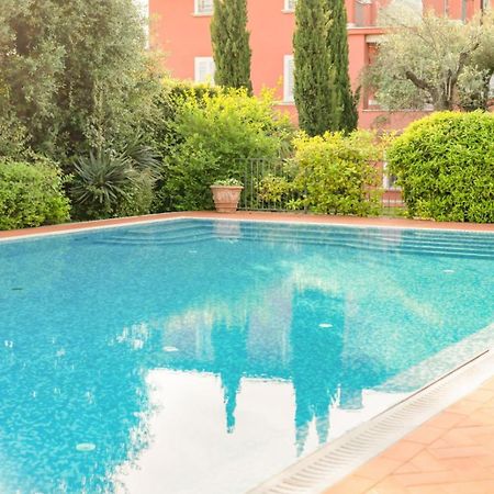 In Versilia Серавеца Екстериор снимка
