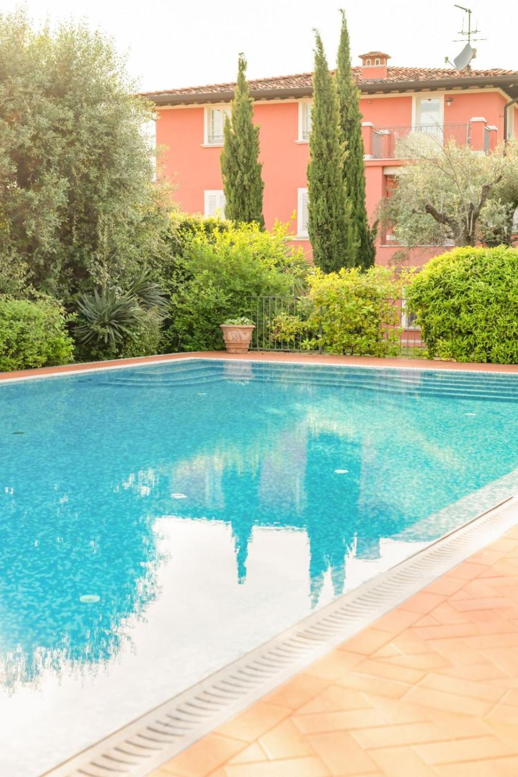 In Versilia Серавеца Екстериор снимка